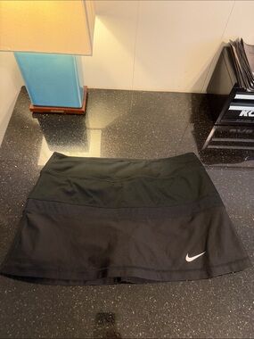 Nike tennis skirt